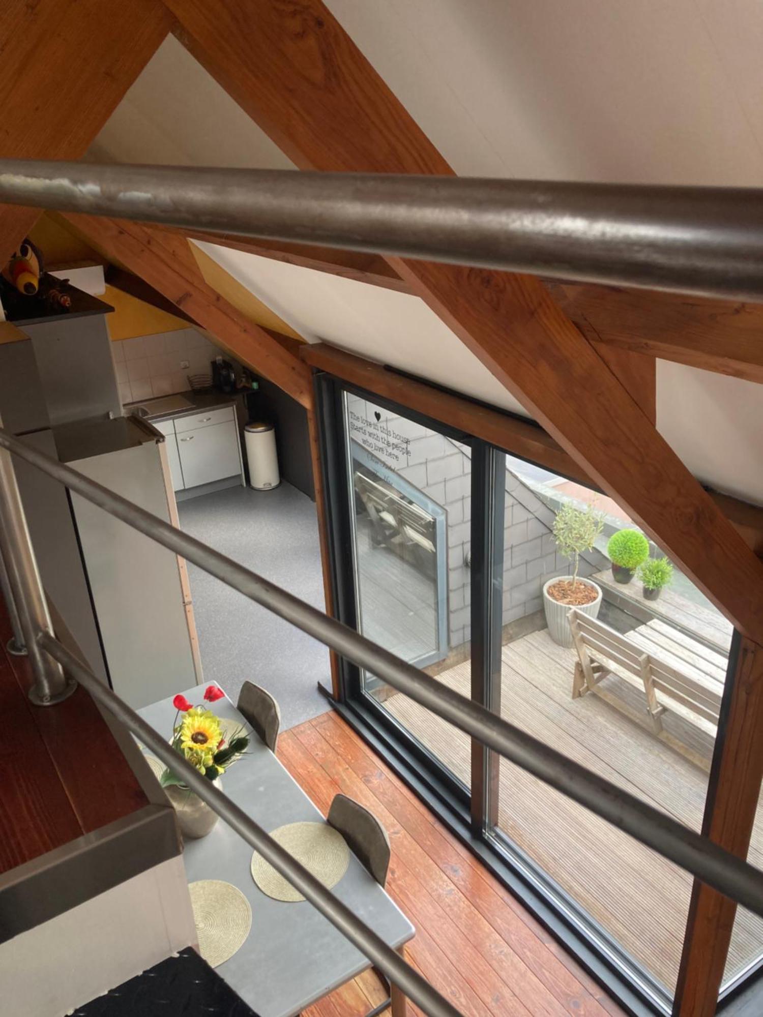 Bel-etage Gelegen In Belgie Max 8 Pers, Veel Privacy